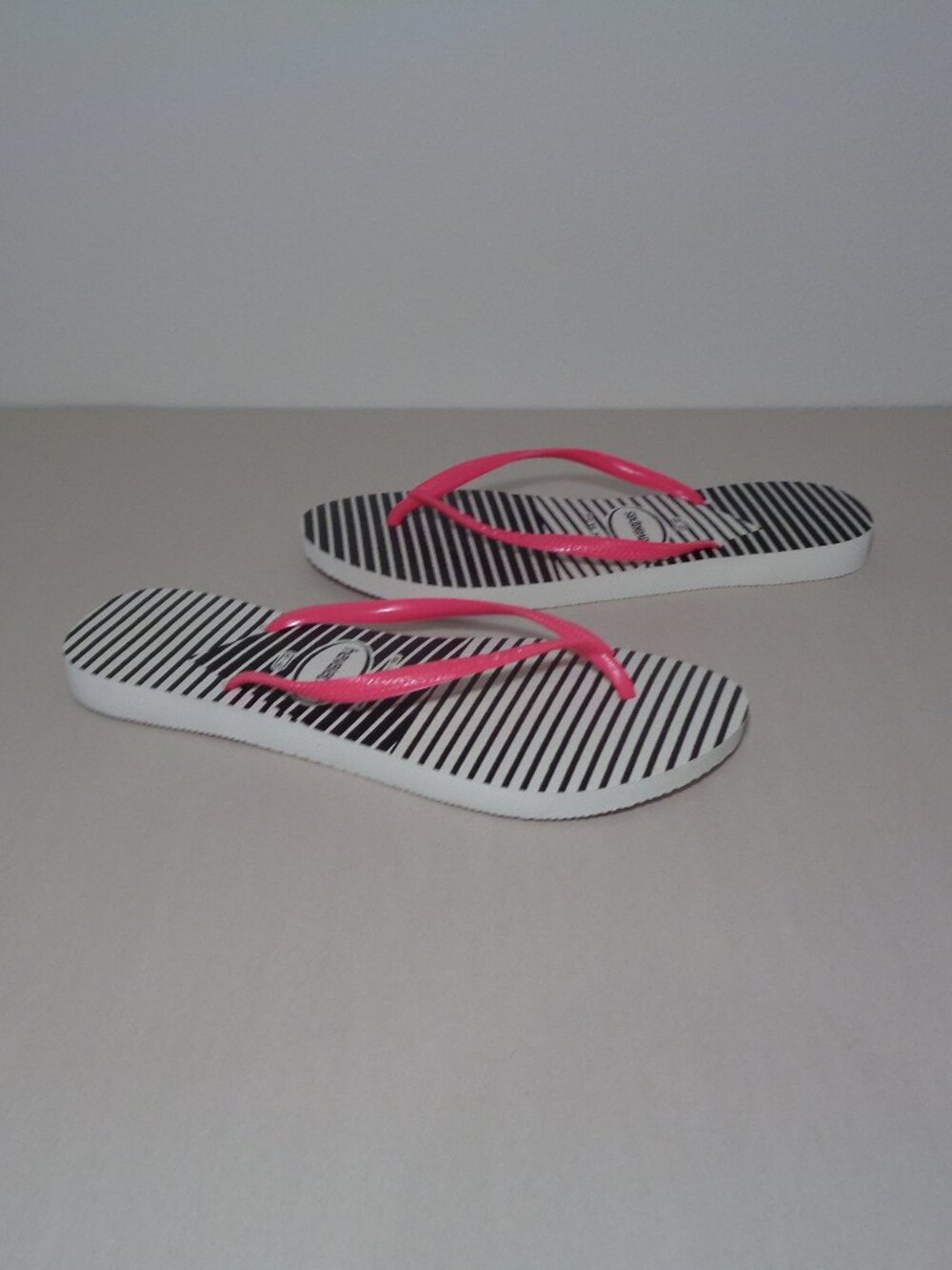 Havaianas Size 11 - 12 / SLIM GRAPHIC / Flip Flop Sandals New Women's Shoes